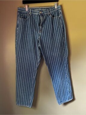 American Eagle Outfitters Women's Navy Blue Pinstripe Slim Straight Jeans